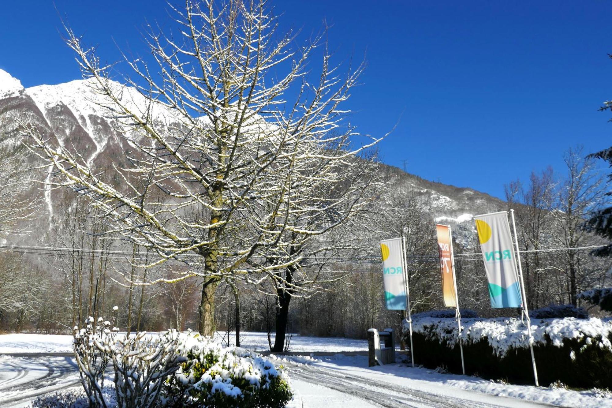 Le Bourg-dʼOisans Camping Rcn Belledonne מראה חיצוני תמונה