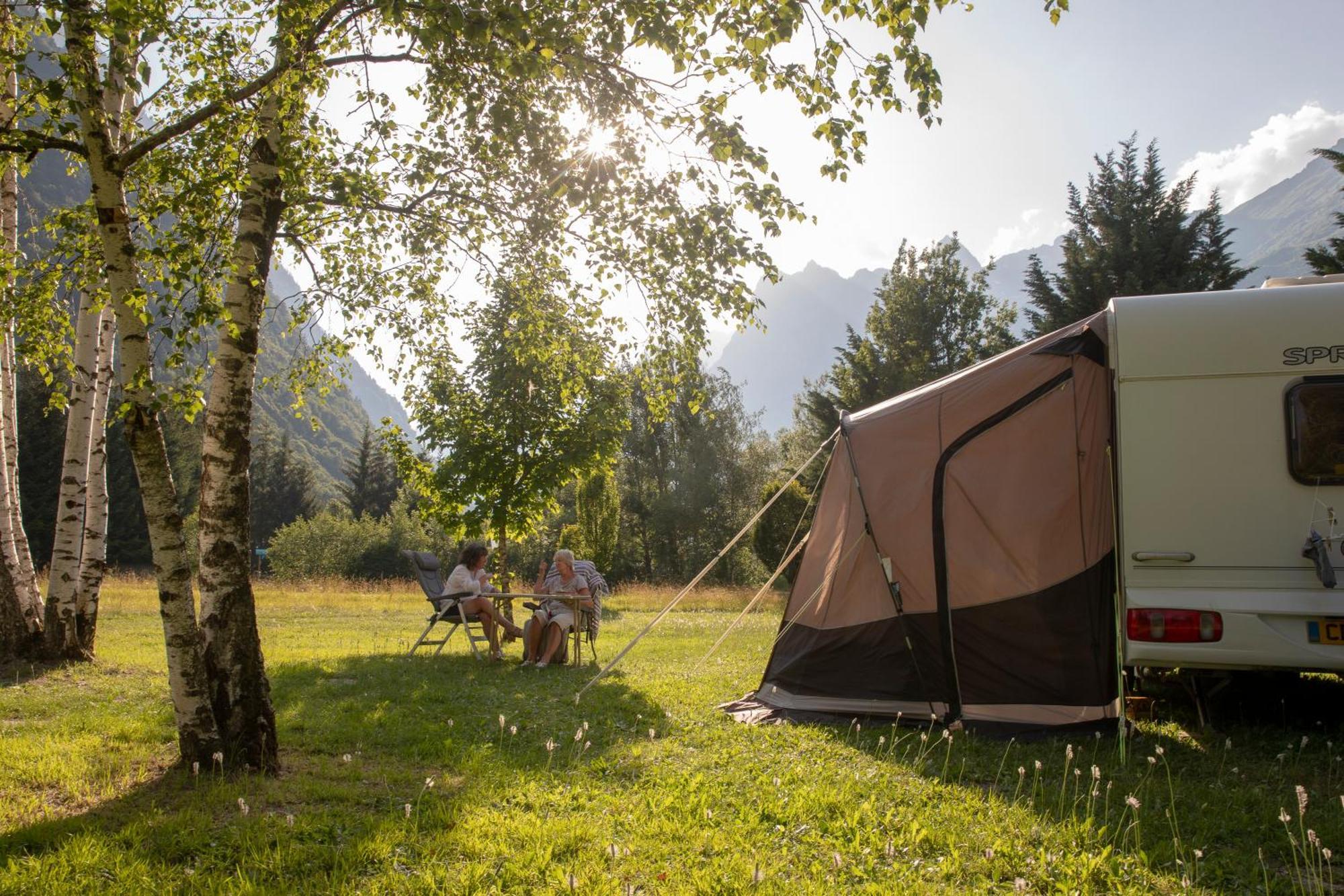 Le Bourg-dʼOisans Camping Rcn Belledonne מראה חיצוני תמונה