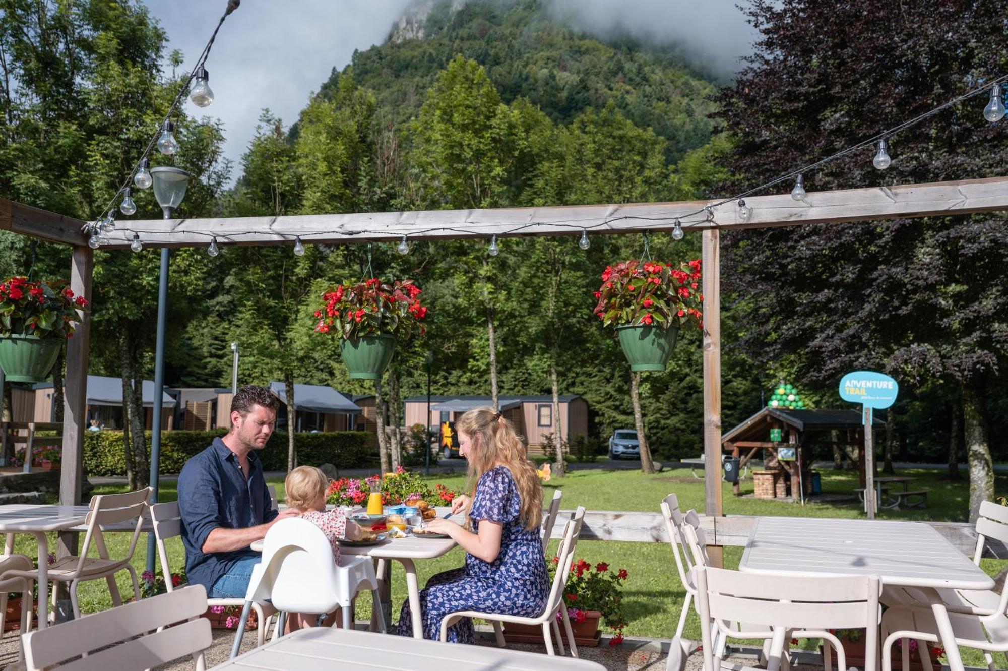 Le Bourg-dʼOisans Camping Rcn Belledonne מראה חיצוני תמונה